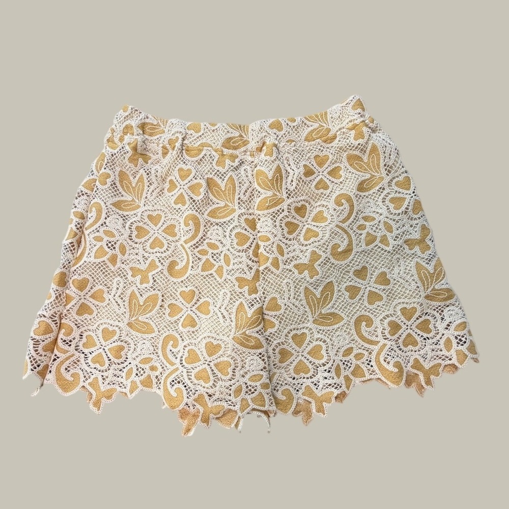 NWT Gracia Yellow Floral Embroidered Crochet Lace Shorts Large L Boho Summer